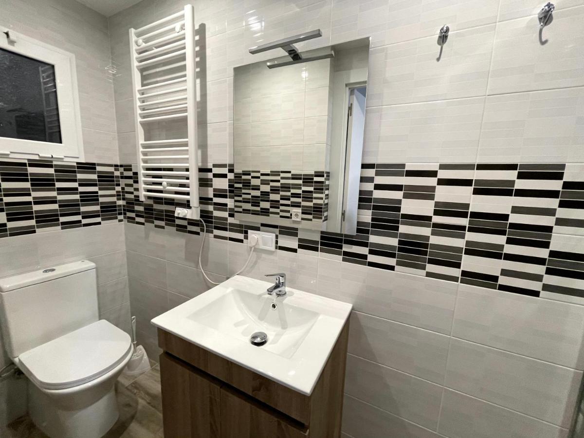 Sant Adria Beach Apartment Wi-Fi Parking Free Sant Adria de Besos Exterior foto